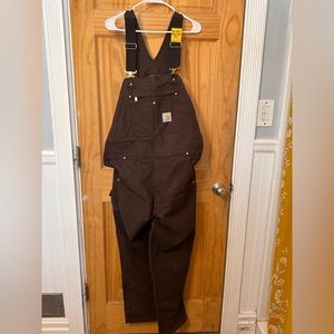Brand New duck bibs. Size 36x30. Color brown